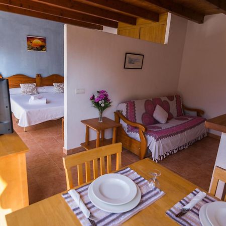 Hostal Cala Boix Es Cana Exterior foto