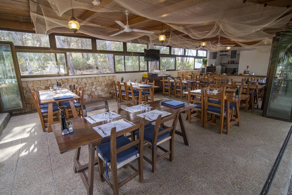 Hostal Cala Boix Es Cana Exterior foto