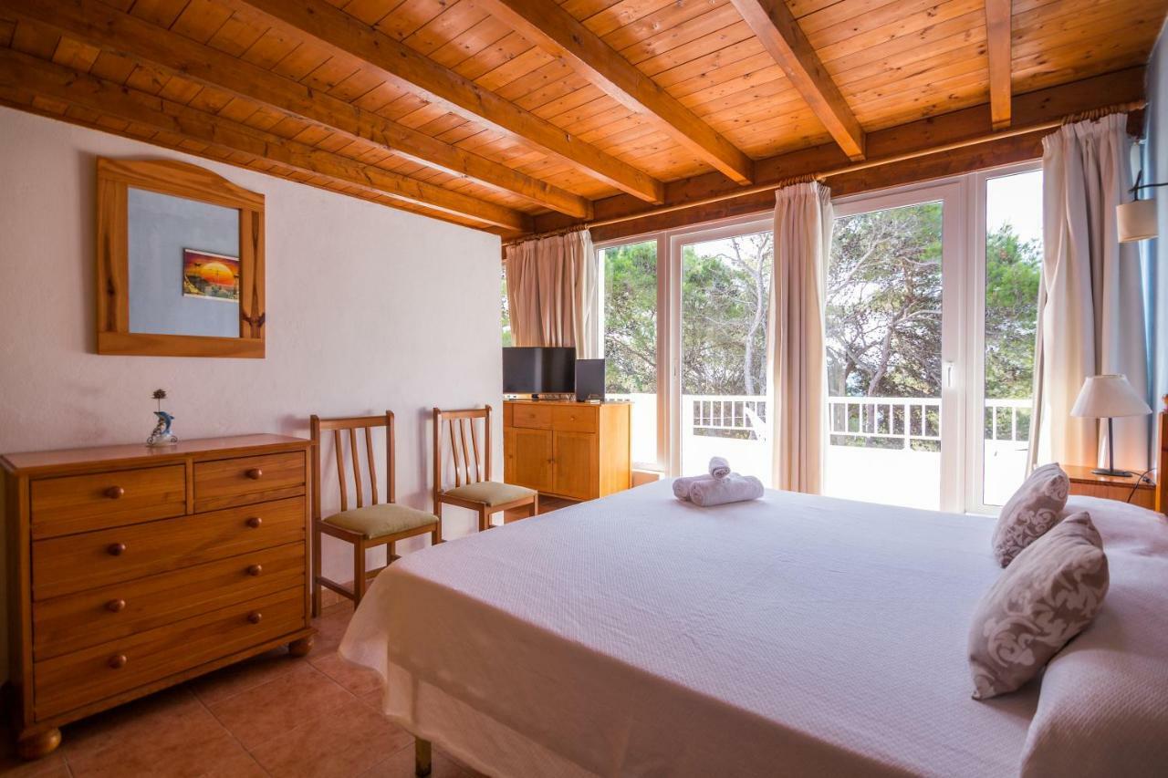 Hostal Cala Boix Es Cana Exterior foto