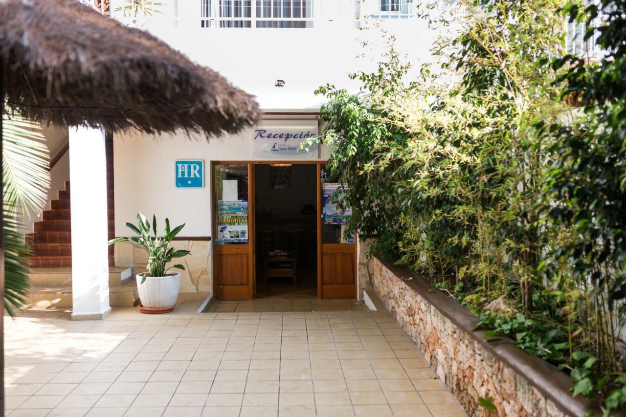 Hostal Cala Boix Es Cana Exterior foto