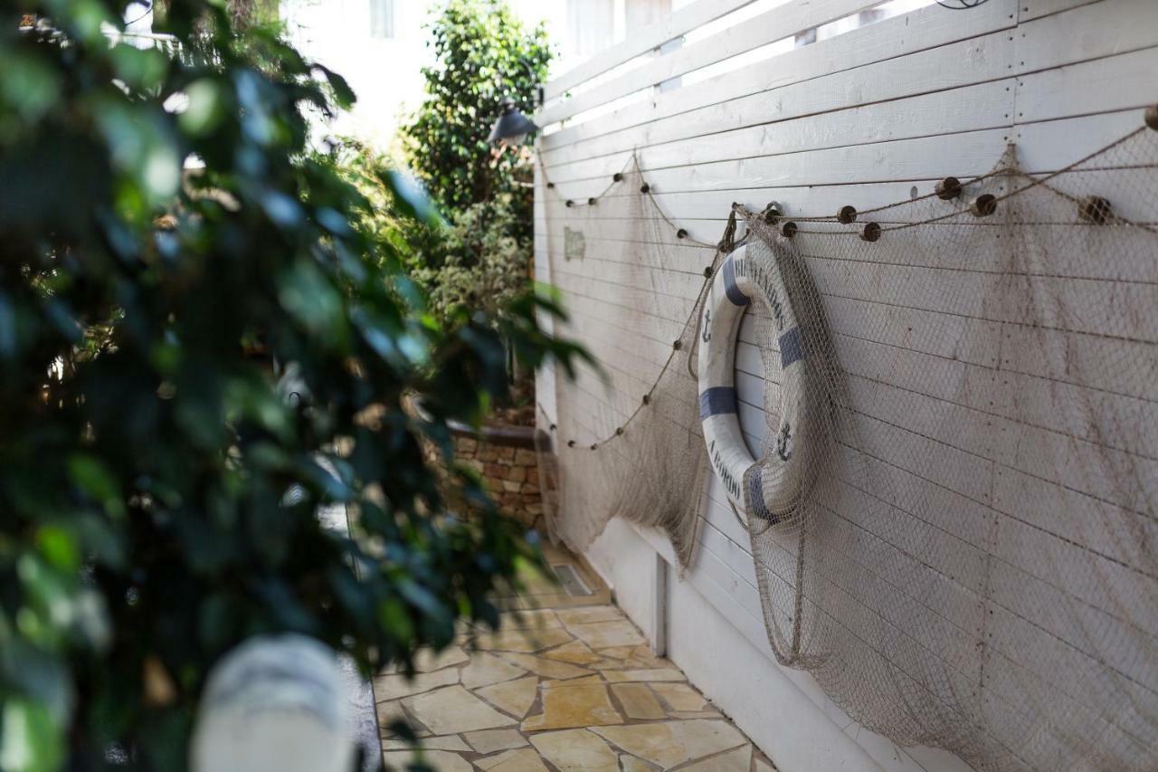 Hostal Cala Boix Es Cana Exterior foto